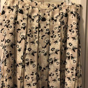 Banana republic box pleat floral daisy satin skirt